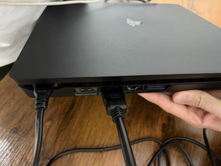 Playstation 4 Slim 1Tb