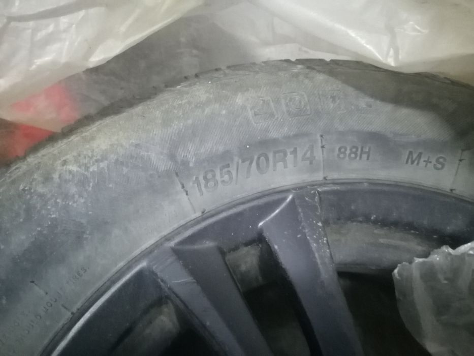 Продам диски с резиной