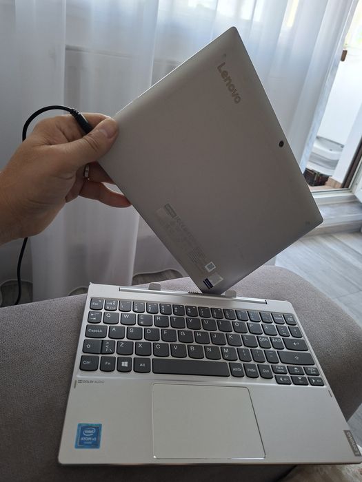 Tabletă laptop Miix 320-10ICR 2GB Win 10