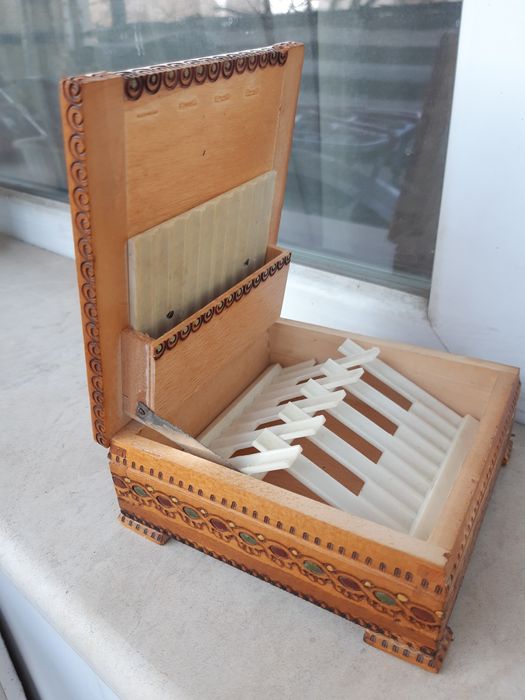 Дървена кутия за цигари / табакера