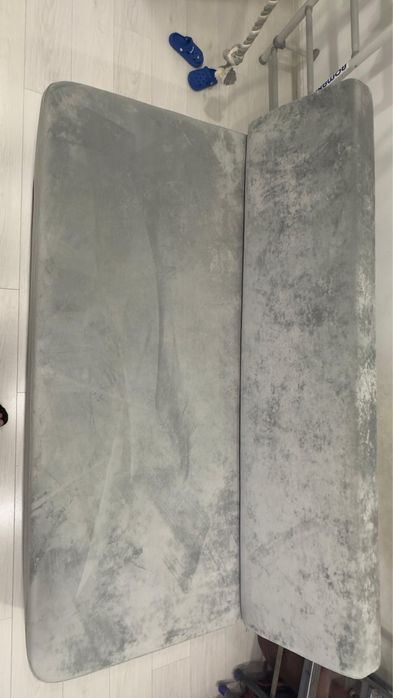 Продам диван. в хорошем состоянии.