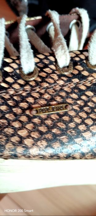 Яке  марка VDR и обувки Pepe Jeans