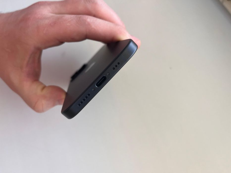 iPhone 15/256 с гарантией