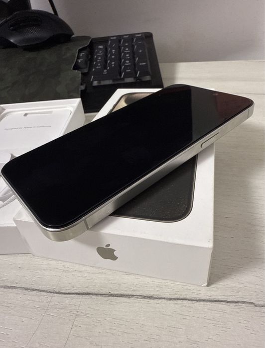 IPhone 15 Pro Max 256gb 5G full box ca nou in garantie