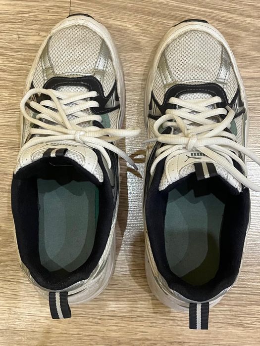 Кроссовки в лтличнлм состоянии