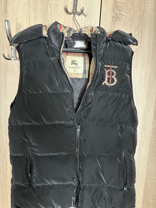 Vesta burberry neagra