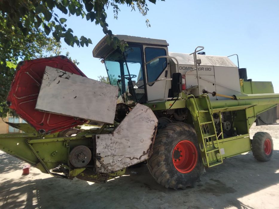 Комбайн Claas Доминатор 130