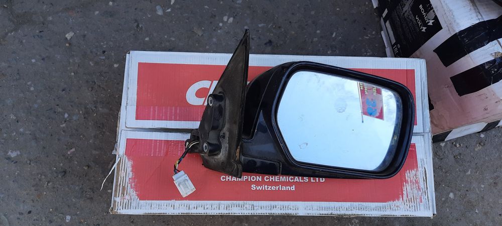 Mitsubishi Outlander правое зеркало