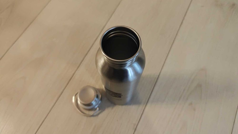 Метално шише за вода за многократна употреба