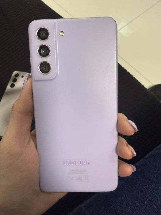 Телефон Samsung Galaxy S21 FE 128 GB
