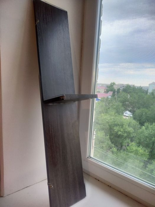 продам шкаф подвесной + полка к нему