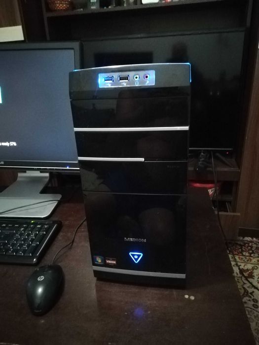 Unitate AMD A8-3820, AMD Radeon HD 6550D,8 GB , HDD 500 GB