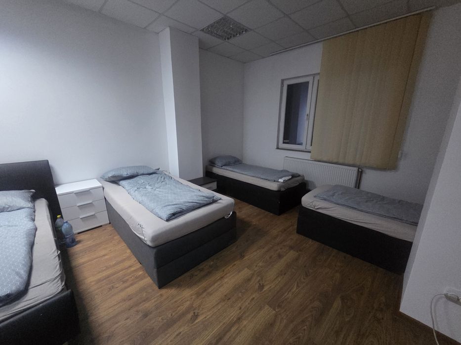 Camere pentru muncitori de inchiriat