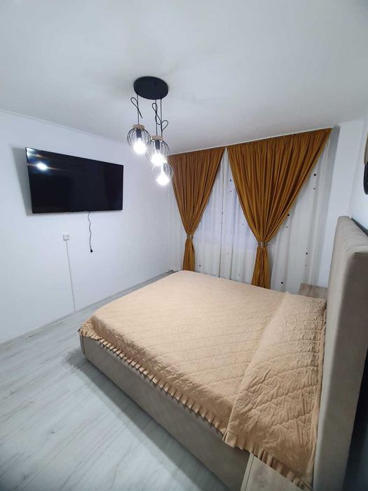 Inchiriez apartament cu o cameră ultracentral
