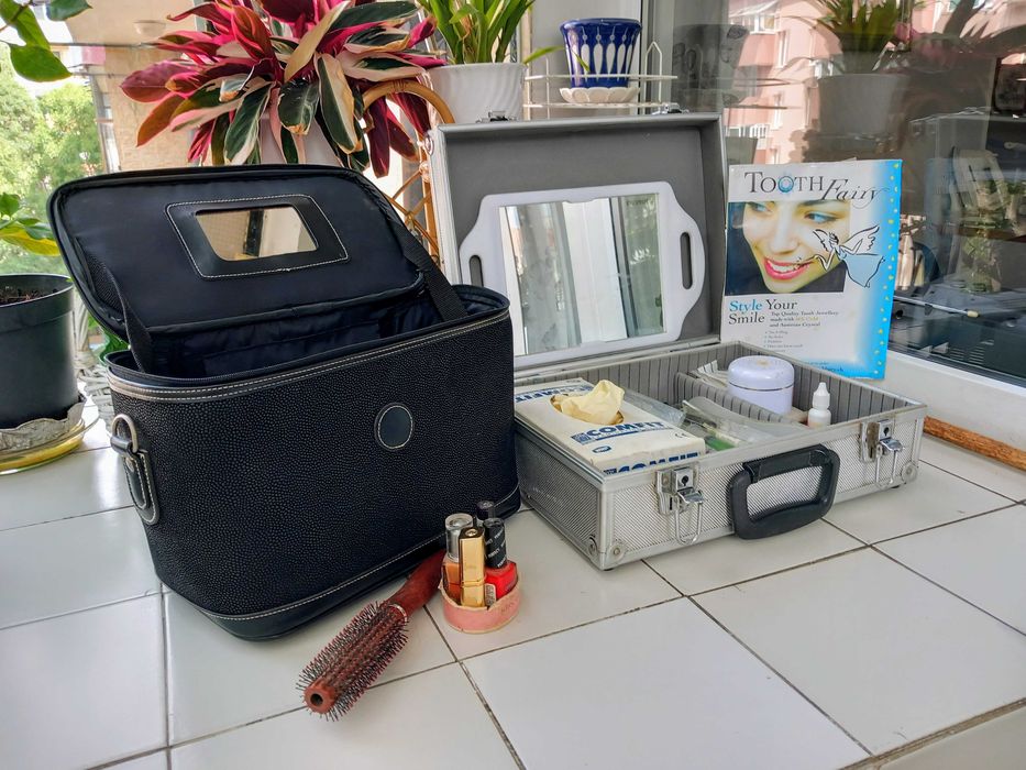 Органайзер за стилисти, гримьори, козметици, маникюристи, преносим.