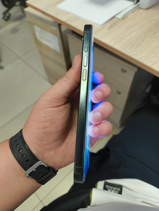 Apple iPhone 16 pro max 256, e-sim