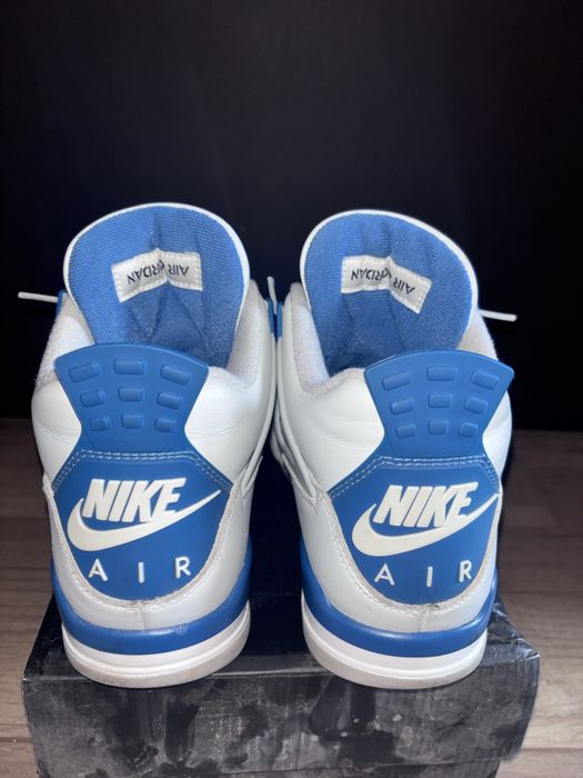 Air Jordan 4 Retro «Military Blue»