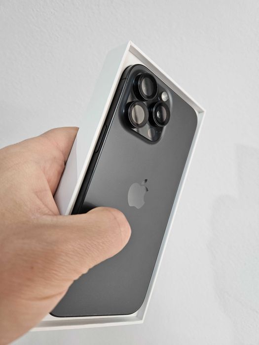 iphone 15 pro max schimb second hand si noi de vanzare • Anunturi