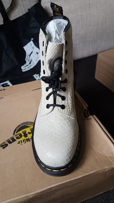 Dr Martens Boots Snakeskin, nr 43, noi_bej deschis