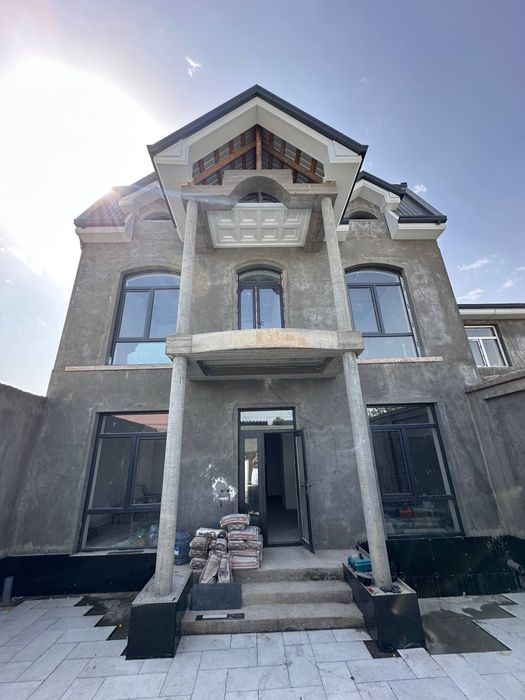 8 Xona Uy sotiladi Bektemir tumani xalq qabulxonasini oldida