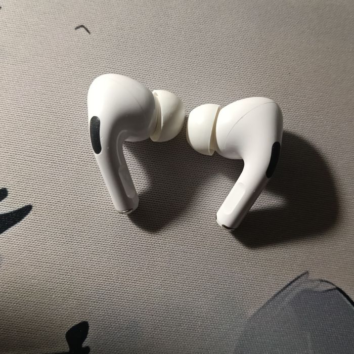 Продам AirPods Pro