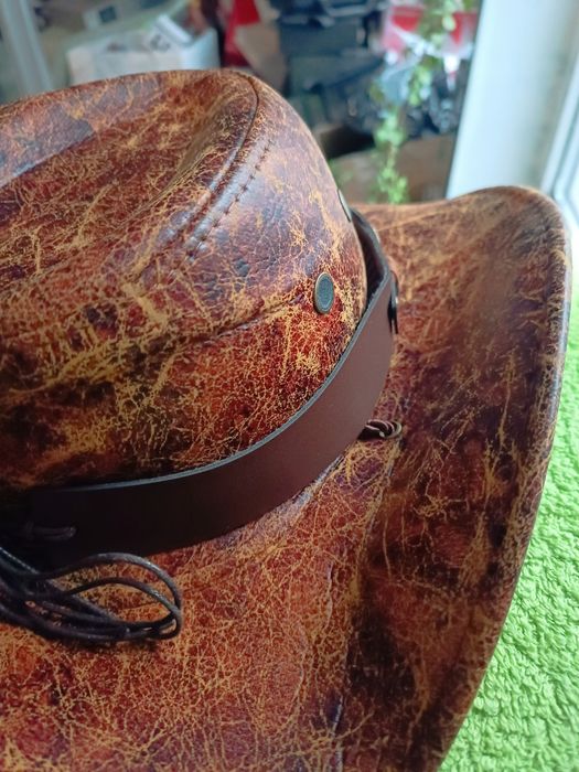 Pălărie cowboy  impermeabil