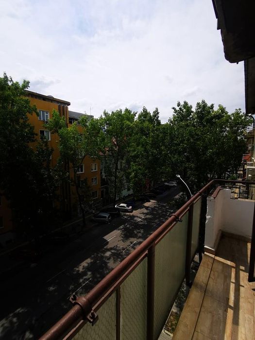 Дава се под наем Тристаен апартамент в София, Център - 120 кв.м за 900 € - Снимка #9