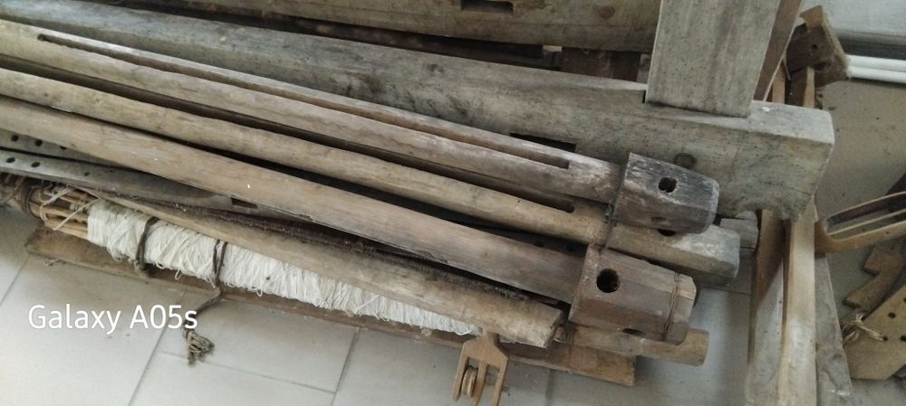 Război tesut foarte vechi