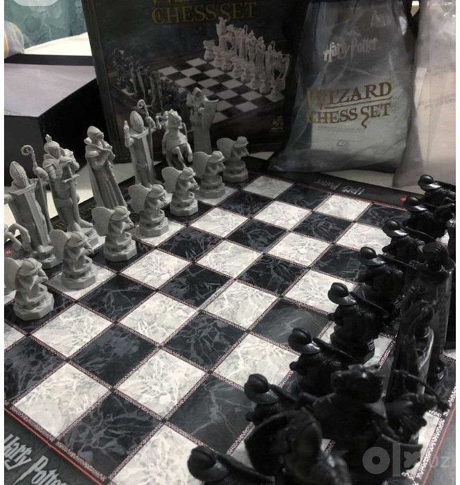 «Шахматы Гарри Поттера» (Harry Potter Wizard Chess Set)