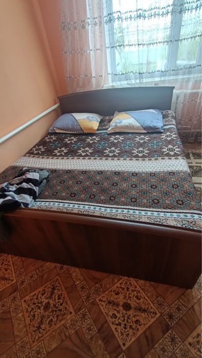 Шкаф, кровать, сандык