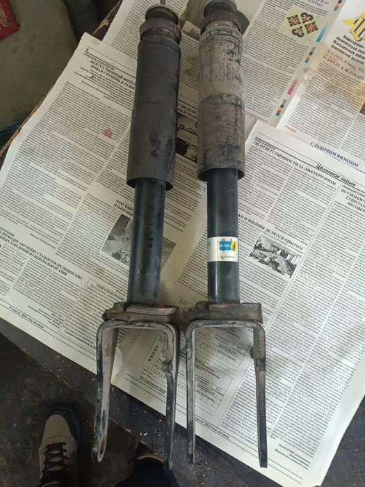 Передние стойки с мерса лупарь