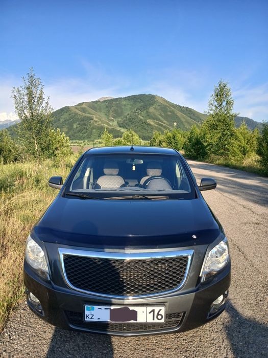 Продам автомобиль Равон R4