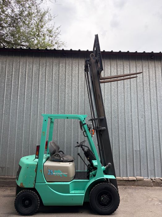 Вилочный Погрузчик Mitsubishi FG25