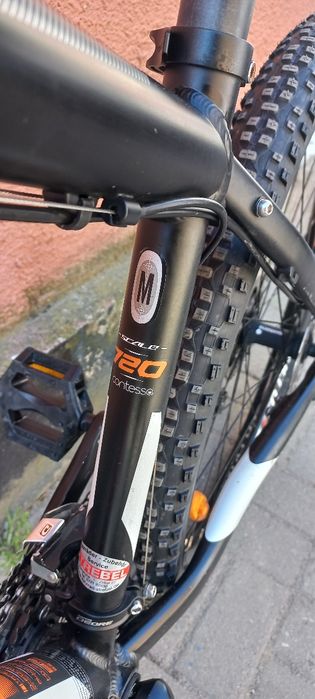 Vând bicicleta hidraulica scott contesa