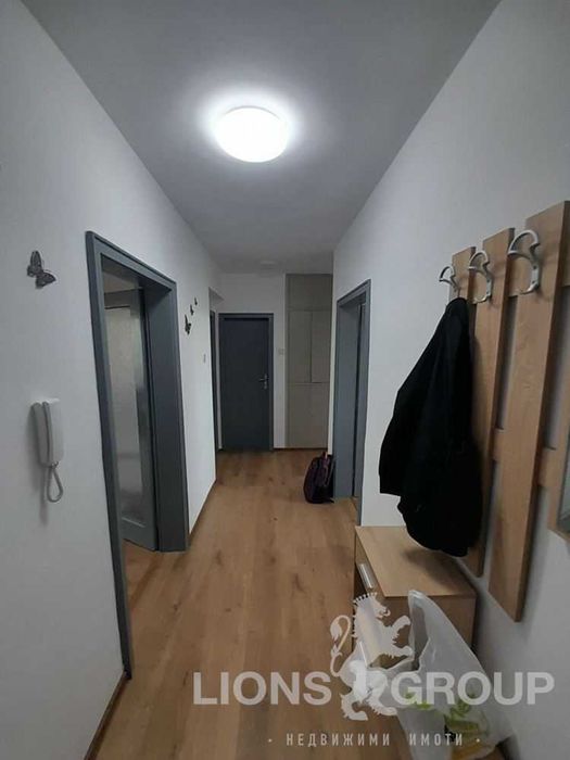 Дава се под наем Тристаен апартамент в Варна, Чайка - 130 кв.м за 847.62 € - Снимка #8