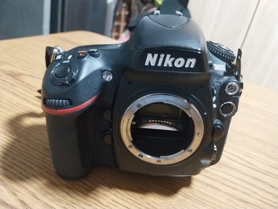 Nikon D800 Digital SLR Camera Body