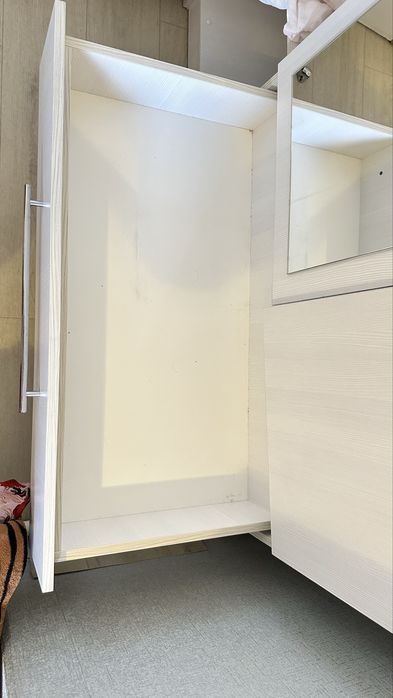 Продается шкаф для спальни