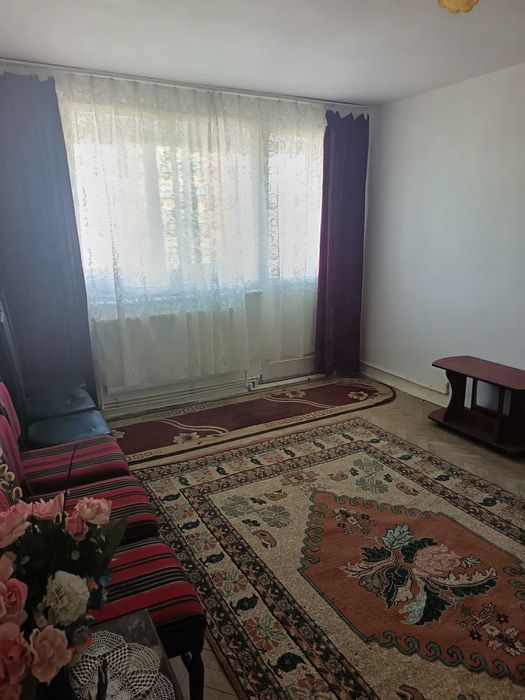 Apartament cu 2 camere pe Bulevard. Preț 17500 euro
