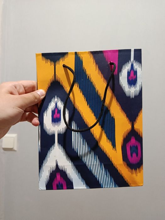 Padarichniy kraft paketlar sotiladi yangi