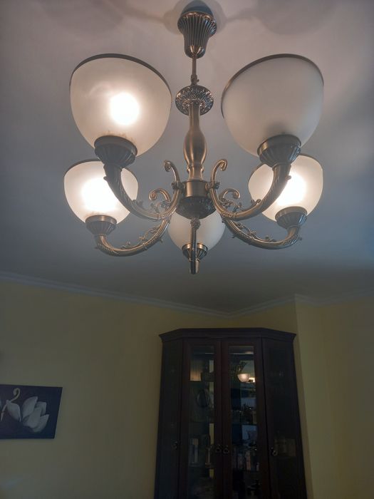 Люстра.., люстра.., пятирожковая