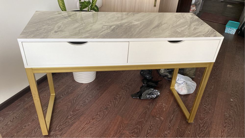 Продам стол и помощник