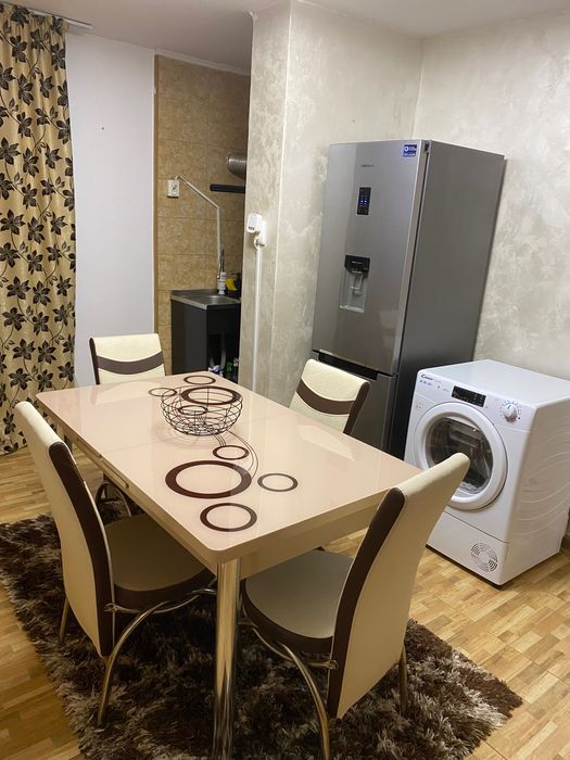 Apartament Semidecomandat RegimHotelier