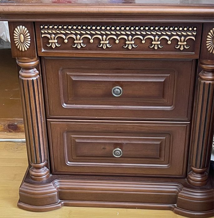 Спальный гарнитур