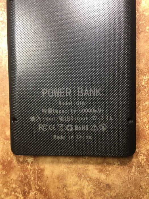 Power Bank 50000mAh+с беспроводной зарядкой и съемными аккумуляторами