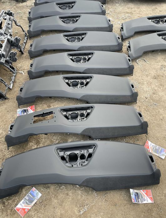 BMW U11  U10 - X1 / X2 airbag pasager - plansa de bord cu sau fara HUD