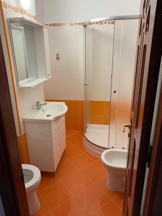 Apartament 3 camere zona Arena Mall