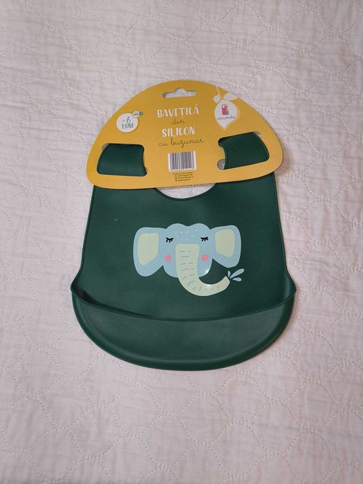 Bavețică și jucării pentru nou-născuți