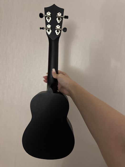 Укулеле Veston KUS100 BK