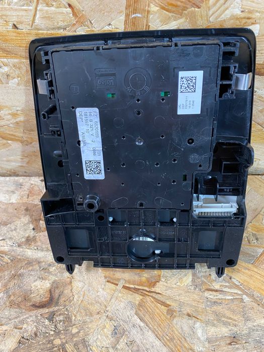 Plafoniera BMW X5 X6 F15 F16