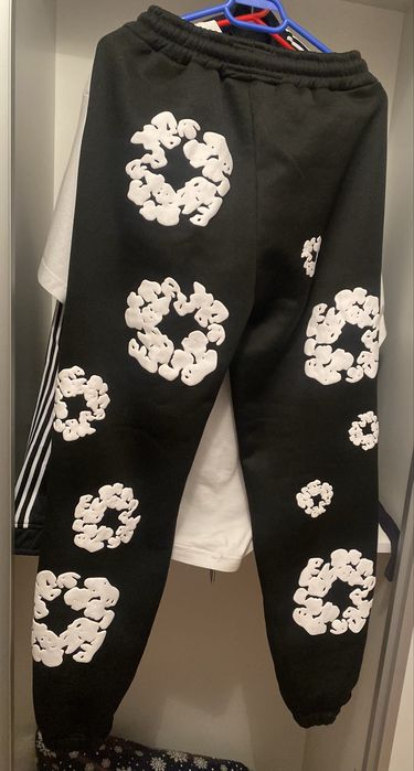 Pantaloni barbati denim tears